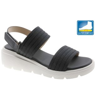 Черни дамски сандали на платформа снимка