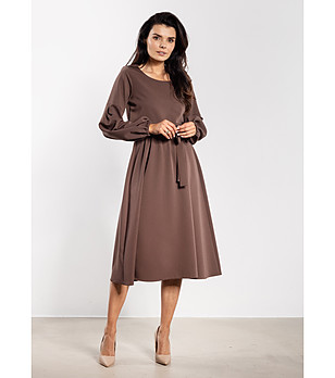 Кафява рокля миди с колан Lili снимка