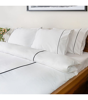 Единичен плик с калъфка от памучен сатен в бяло с кант снимка