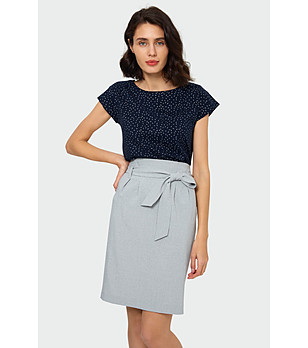 Сива пола с висока талия и колан с панделка снимка