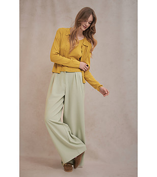 Светлозелен широк панталон с висока талия снимка