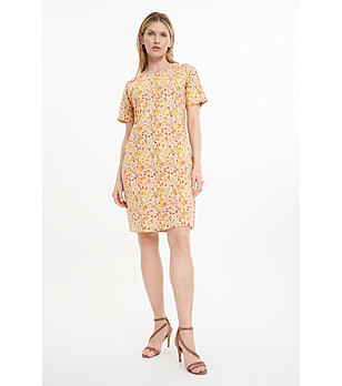 Многоцветна рокля с флорален принт снимка