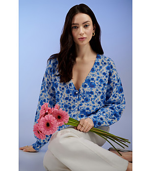 Бял къс кардиган с сини флорални мотиви JULIA снимка