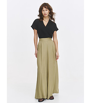 Дамски маслено зелен панталон с широк крачол снимка