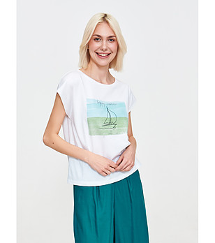 Бяла тениска с морски принт снимка