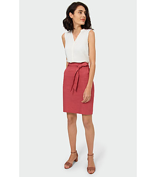 Бяла дамска блуза без ръкави с дантелен кант снимка