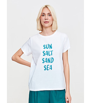 Бяла тениска с надпис SUN SALT SAND SEA снимка