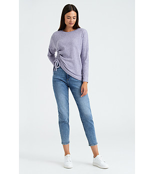 Лилава блуза с набор отстрани снимка