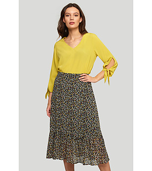 Черен миди плисиран чорапогащник с флорален принт снимка