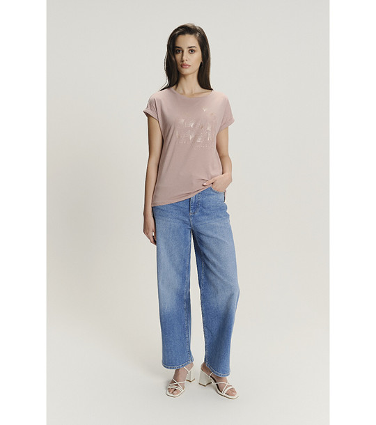 Розова тениска с блестящ принт снимка