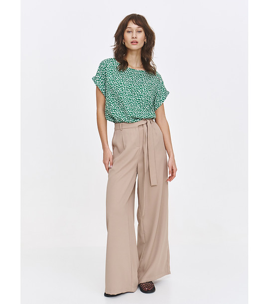 Зелена блуза с флорален десен снимка