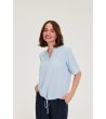 Светлосиня дамска блуза с връзка-4 снимка
