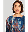 Синя блуза с абстрактен принт и връзка на подгъва-2 снимка