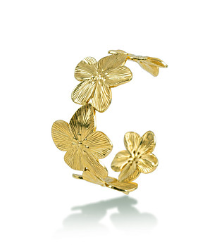 Златист дамски гривна тип маншет с цветя снимка