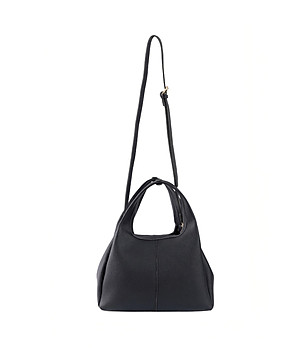 Дамска черна hobo чанта от еко кожа снимка