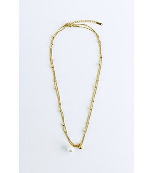 Дамско златисто колие с перлена висулка снимка