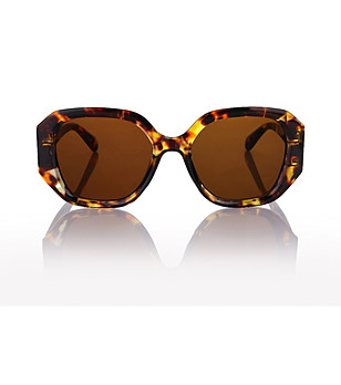 Кафяви слънчеви очила тип костенурка снимка