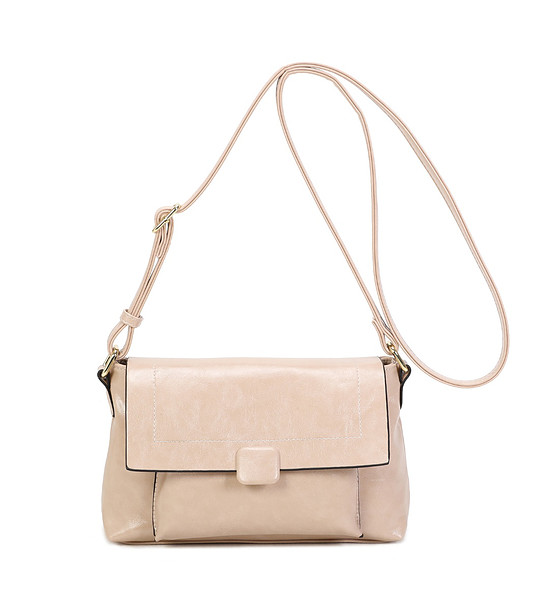 Дамска чанта в цвят крем с капак снимка