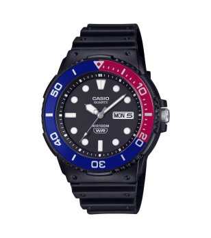 Мъжки черен кварцов часовник Casio с червено-син безел снимка