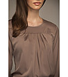 Кафява дамска блуза с обло деколте-2 снимка