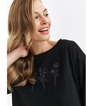 Черна блуза със 7/8 ръкав и флорален принт SWEATSHIRT снимка