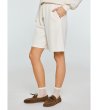 Кремави къси панталонис ластичен колан-2 снимка